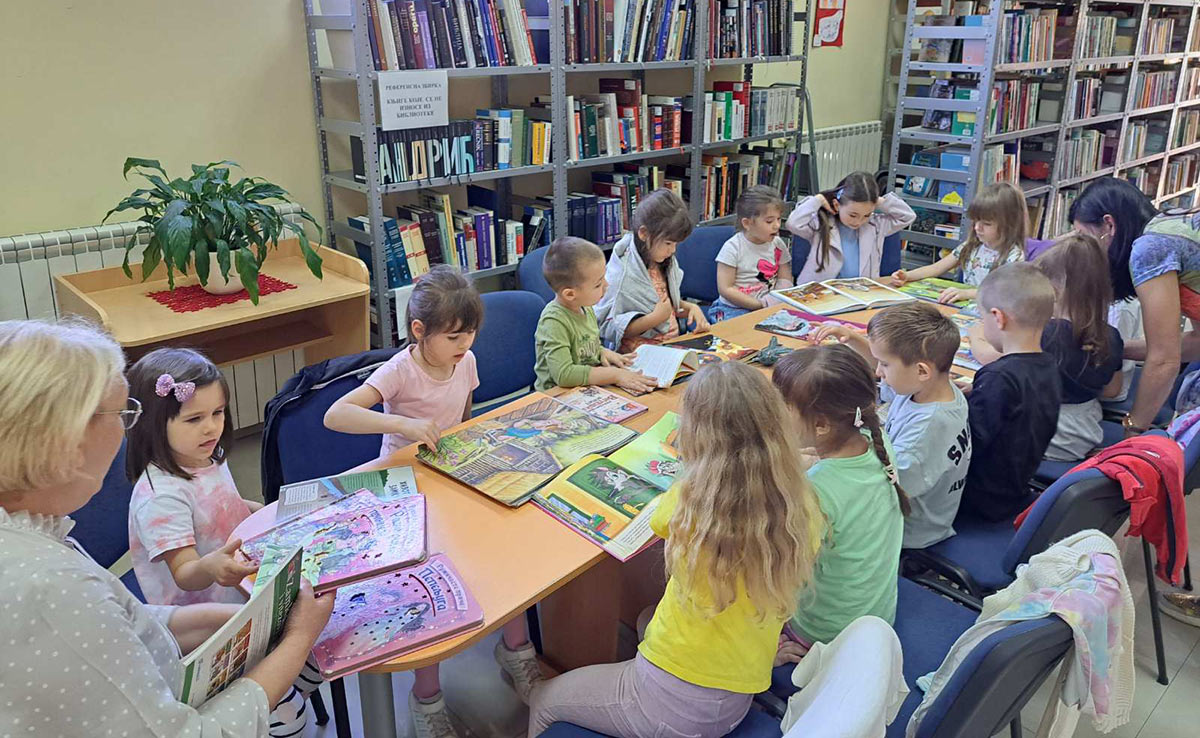 ПОСЕТА ДЕЦЕ ИЗ ВРТИЋА